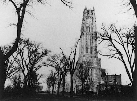 Turm der Riverside Church mit Grant‘s Memorial